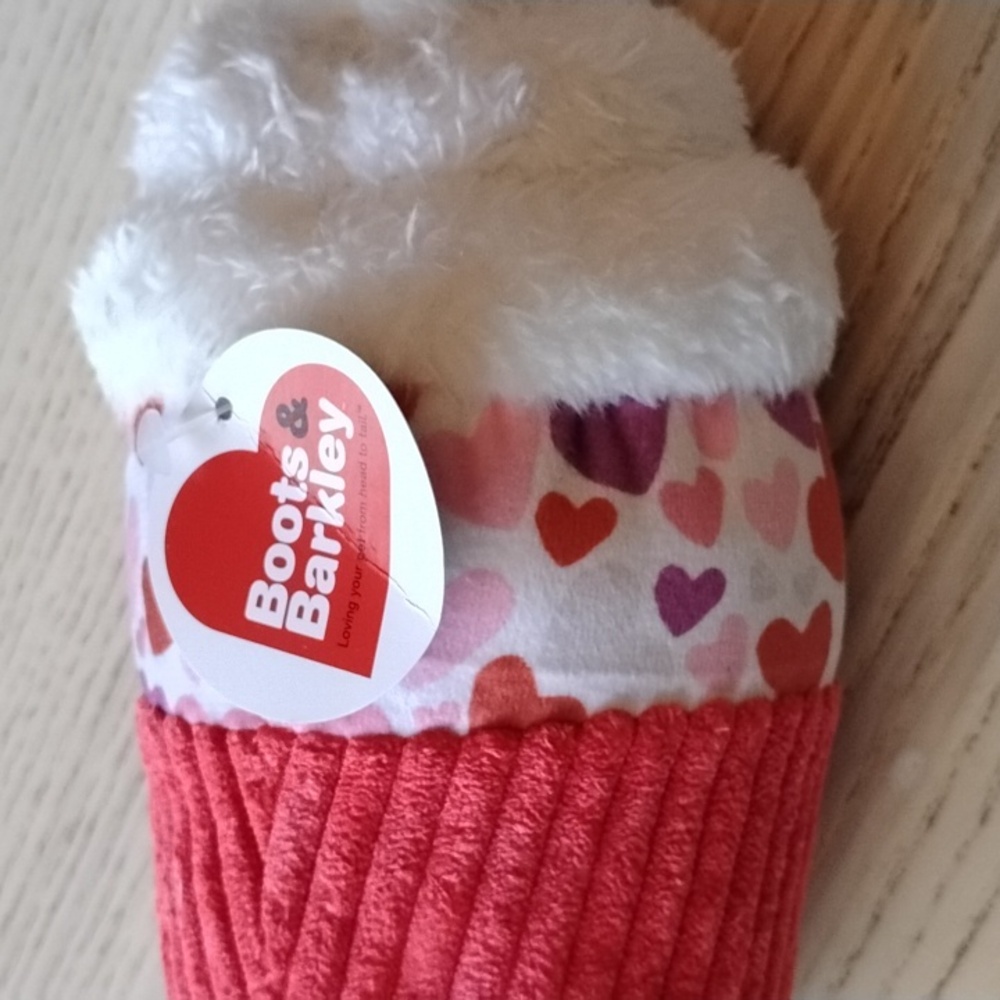 Boots & Barkley Red and White Heart Dog Toy - Picture 6 of 6